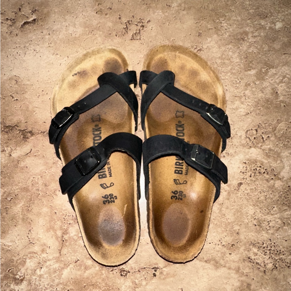 black birkenstock size 36